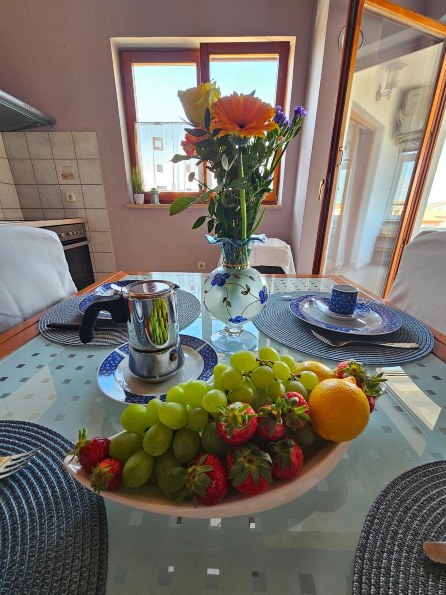 Apartment Neven Rovinj Parking Place Экстерьер фото